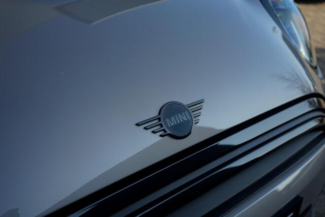 Mini COOPER 1.5 Classic