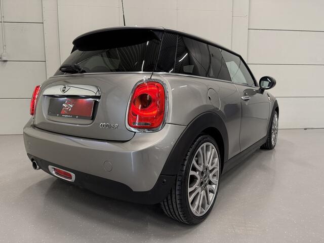 Mini COOPER Mini 1.5 Chili PANO/LED/LEER-SPORT/NAVI-BREED/SFEER/18"MET NW.CONTINENTAL/ECC/CRUISE/STOELVERW/PDC+ASSISTENT/DONKERE-HEMEL/VOLLEDIG MINI DEALER HISTORIE, NET OH BEURT EN NIEUWE APK
