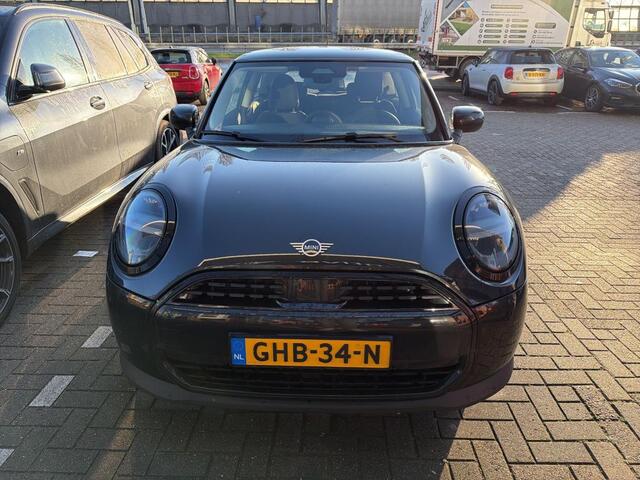 Mini COOPER 3-deurs 1.5 C Essential XS | Stoelverwaming | Nieuw Model