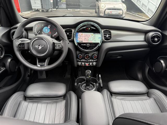 Mini COOPER Mini 1.5 Resolute Edition