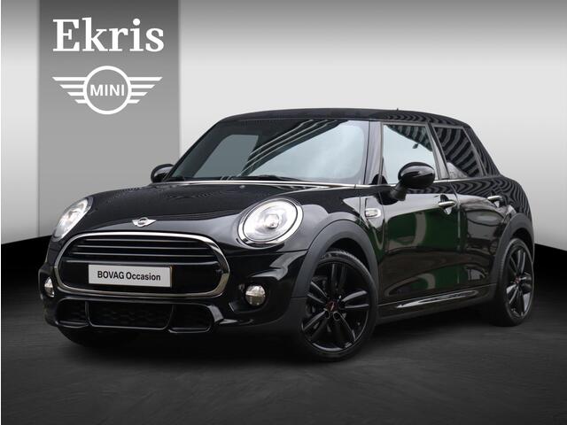 Mini COOPER 5-deurs / John Cooper Works / Comfort Access / Sportstoelen / + Cruise Control / Parkeersensoren / LED / Navigatie / Climate Control / 17'' LMV /