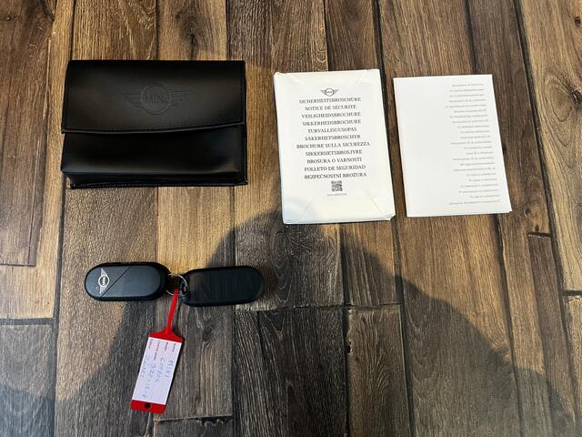 Mini COOPER Mini E Essential XS 40.7 kWh Camera, Head-up display, Cruise