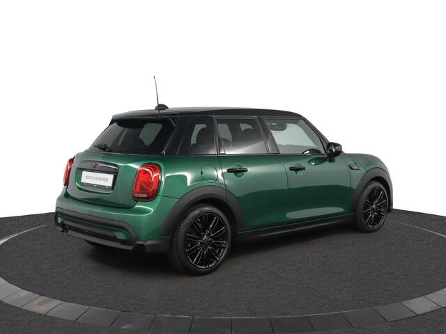 Mini COOPER Mini 1.5 Camden Edition | cruise control | Sportstoelen | parkeersensor achter | Lederen bekleding |