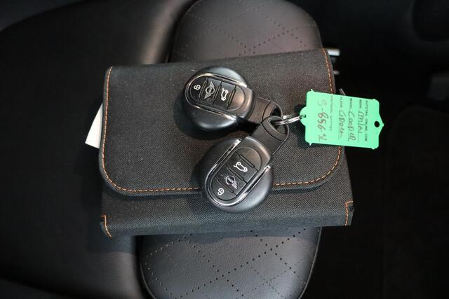 Mini COOPER Mini 1.5 Camden Edition | cruise control | Sportstoelen | parkeersensor achter | Lederen bekleding |