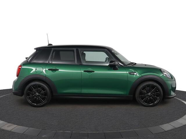 Mini COOPER Mini 1.5 Camden Edition | cruise control | Sportstoelen | parkeersensor achter | Lederen bekleding |