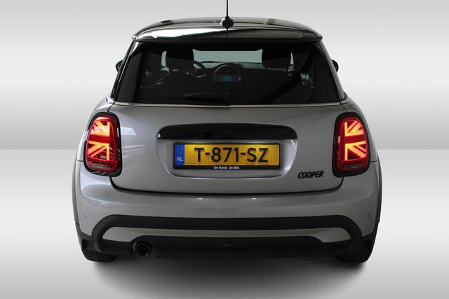 Mini COOPER Mini 1.5 Camden Edition Navigatie by App | Getint Glas achter | Parkeersensoren | Lichtmetalen Velgen