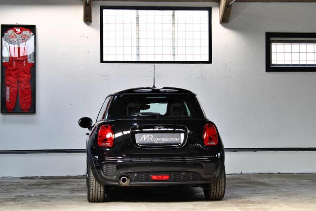 Mini COOPER Mini 1.5 Dalston Edition | John Cooper Works | Apple Carplay | Stoelverwarming | NL auto | 1e eigenaar |