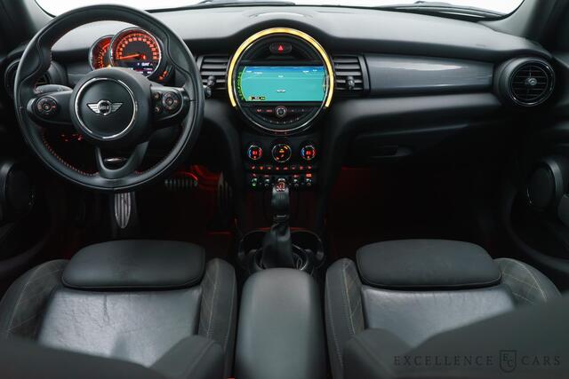 Mini COOPER 1.5 Chili Serious Business PANO | LED | JCW pakket