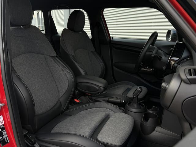 Mini COOPER Mini 1.5 Dalston Edition I Aut. I 5 Deurs I Carplay I Camera I Sportstoelen