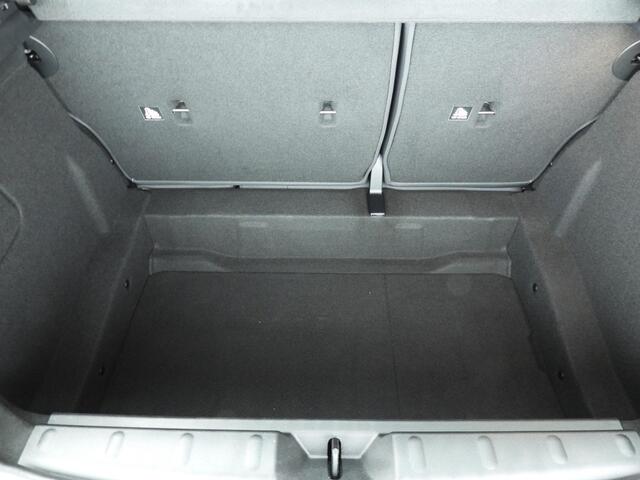 Mini COOPER 5-deurs PDC / LED / Cruise / ISOFIX / Navigatie / Alu wielen 16 inch black