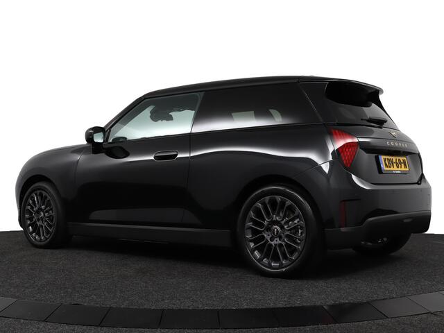 Mini COOPER Mini E Blackyard XS 40.7 kWh - Pakket XS - Head-up display - Stoelverwarming -Apple Carplay