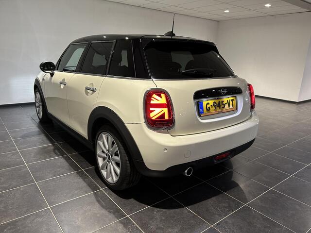Mini COOPER Mini 1.5 Pepper | Stoelverwarming | Navigatie | Parkeersensoren V+A | Climate Control |