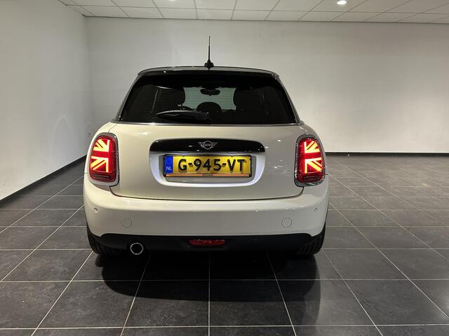 Mini COOPER Mini 1.5 Pepper | Stoelverwarming | Navigatie | Parkeersensoren V+A | Climate Control |