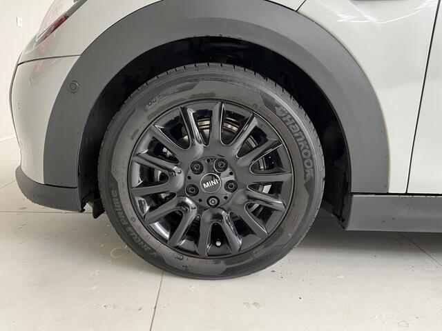 Mini COOPER 3-deurs 1.5 Camden Plus Edition | Panorama | Head-Up | Piano Black Exterieur | Harman Kardon |