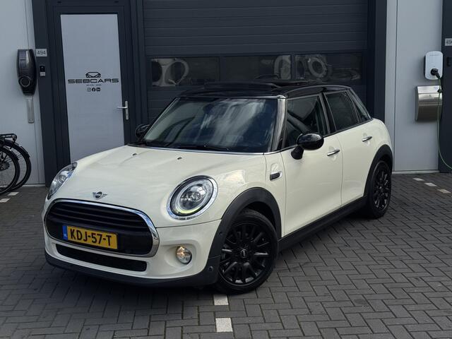 Mini COOPER Mini 1.5 Business Edition PANO, CARPLAY, PDC, LED, 2019 FACELIFT