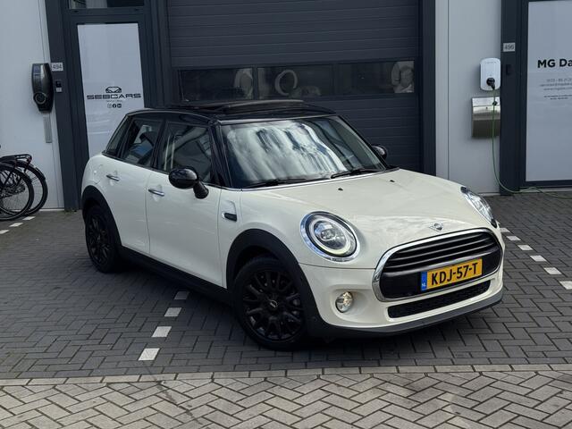 Mini COOPER Mini 1.5 Business Edition PANO, CARPLAY, PDC, LED, 2019 FACELIFT
