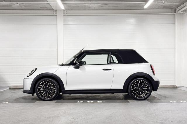 Mini COOPER Cabrio 2.0 Cooper C Favoured M | 18 inch Night Flash Spoke 2-tone