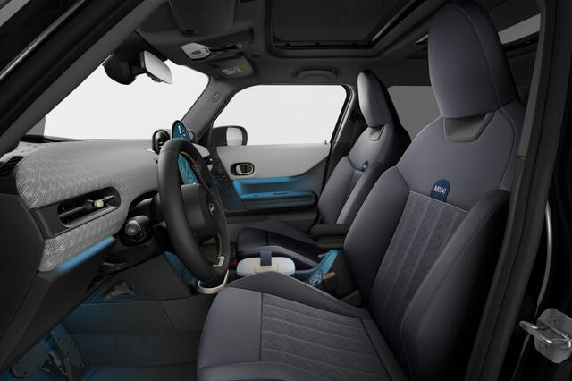 Mini COOPER 5-deurs 1.5 Cooper C Favoured L | 17 inch U-Spoke grey | Opruimingsvoordeel