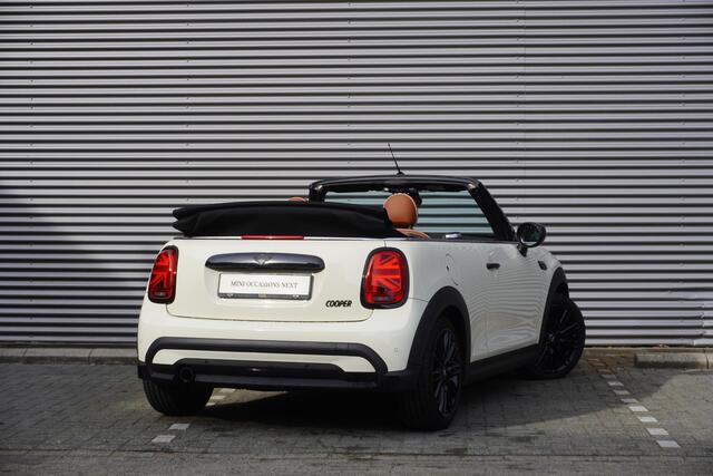 Mini COOPER Cabrio C Classic Uitvoering | Comfort Plus Pakket | 17 inch LM Tentacle Spoke black | Comfort Access | Piano Black Exterior pack