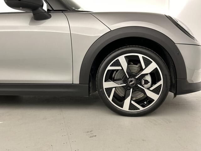 Mini COOPER Mini Cabrio 2.0 C Favoured M Sportstoel/Head-Up Display/18'LMV