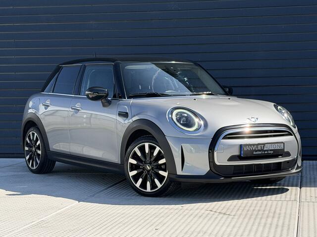 Mini COOPER Mini 1.5 136 PK Camden Plus Edition Automaat / Camera / Navigatie