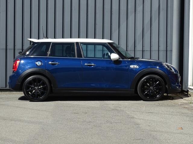 Mini COOPER Mini 2.0 SD Chili Serious Business Automaat | LED | Leder | Pano