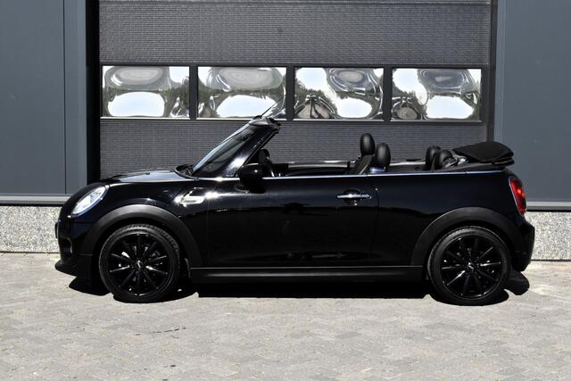 Mini COOPER Mini Cabrio 1.5 Chili Serious Business Navi - Keyless - Cruise - Leer