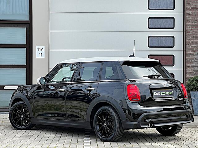 Mini COOPER Mini 1.5 Classic Chili Turbo 136 PK 5 Deurs | Airco | Apple CarPlay | Navigatie | 16" LM Velgen | Sport Int | Park Sensors | 1e Eigenaar!