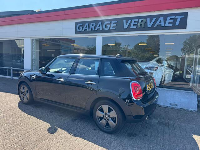 Mini COOPER Mini 1.5 Business Edition