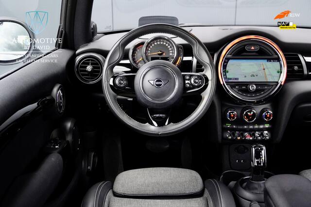 Mini COOPER Hatchback 1.5 136 pk SERIOUS BUS CHILI AUTOMAAT / HARMAN KARDON / HEAD-UP DISPLAY / NAVIGATIE GROOT / APPLE CARPLAY / KEYLESS ENTRY / 17 INCH LMV / LED / STOELVERWARMING