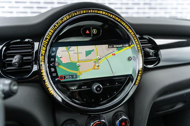 Mini COOPER Mini 1.5 Rockingham GT Edition | Panoramadak | John Cooper Works Sportstoelen | John Cooper Works Aerodynamic Kit | Navigatie | LED Koplampen | Parkeersensoren