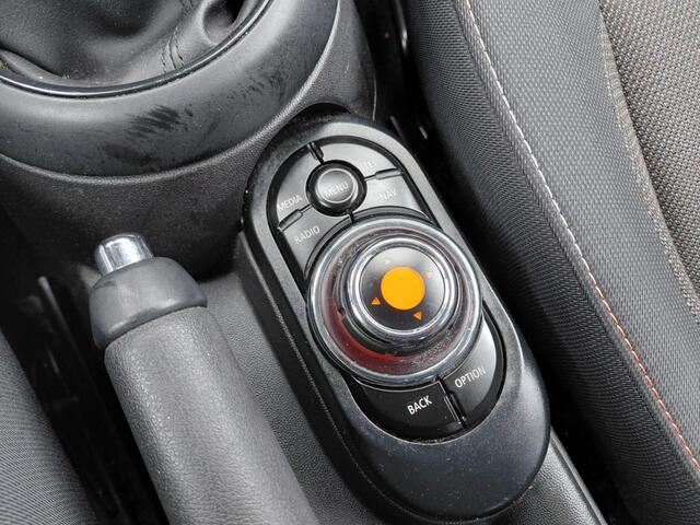 Mini COOPER 1.5 136PK AUTOMAAT NAVI CRUISE