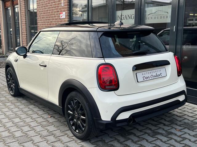 Mini COOPER Mini 1.5 Classic AUT. PANO / CARPLAY / LEER / LED 2022