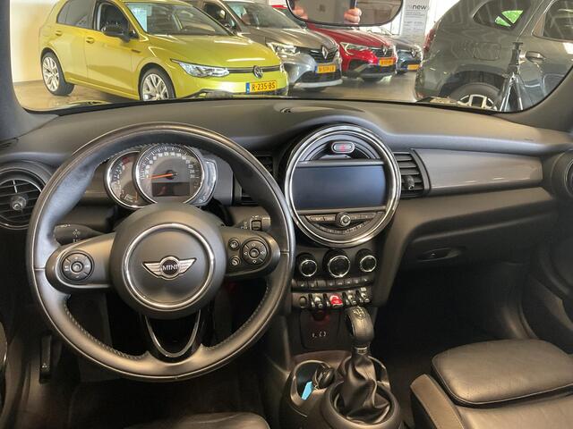 Mini COOPER Mini Cabrio 1.5 Chili Serious Business