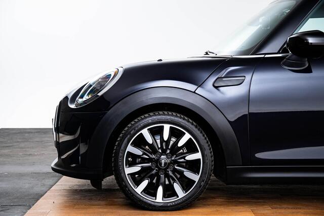 Mini COOPER Mini Cabrio 1.5 MINI Yours Binnenlichtpakket - Cruise Control - Stuurwielverwarming - Driving Assistant - Radio MINI Visual Boost - Comfort Access - Elektrisch verwarmbare voorstoelen - Achteruitrijcamera -