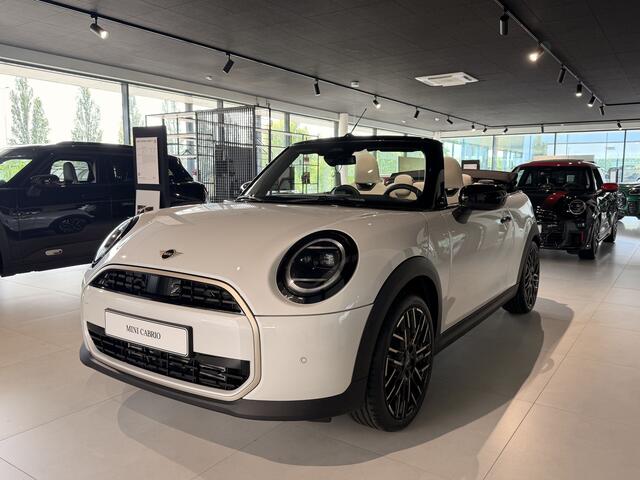 Mini COOPER Cabrio 2.0 C Favoured S pakket | Comfort Access | Stoelverwarming | Sportstoelen | Head-up display