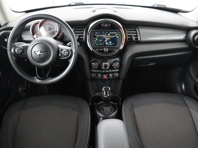 Mini COOPER 1.5 Cooper | Automaat | 87.100km NAP | Carplay | Navigatie | Cruise control | Bluetooth | Airco | Lichtmetalen velgen