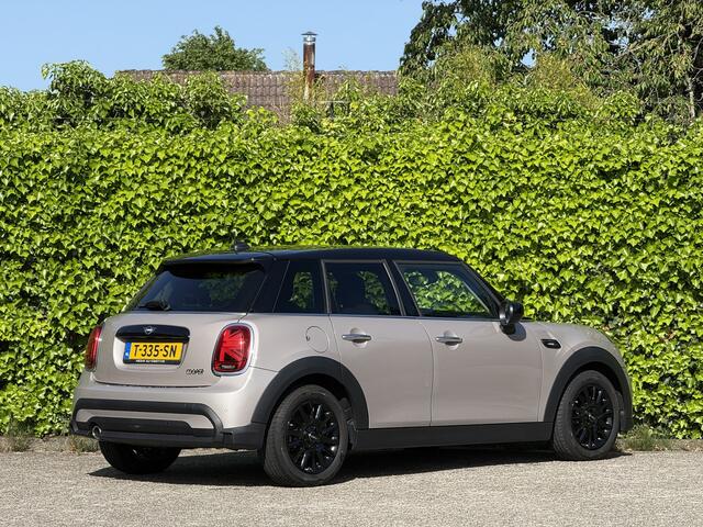 Mini COOPER Mini 1.5 | Camden Ed. | Getint Glas | PDC | Driv. Ass. | Navi