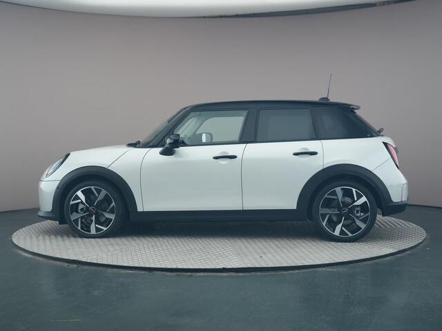 Mini COOPER 5-deurs 1.5 C Classic 157 pk M Pakket | Comfort Access | Stuurwielverwarming | YUC