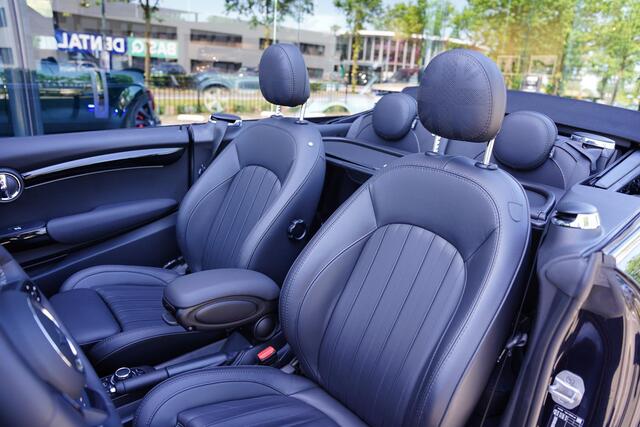 Mini COOPER Cabrio 1.5 / Harman Kardon / NL-Auto / 17 Inch
