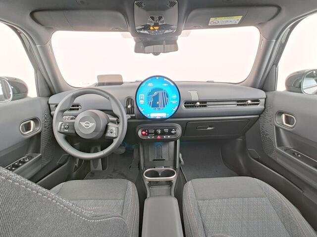 Mini COOPER 5-Deurs 1.5 C Blackyard 157 pk Pakket XS | Stoelverwarming | Head-up display |
