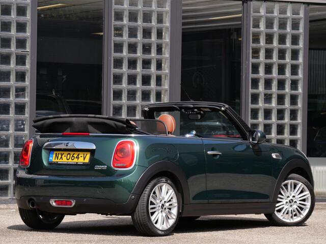 Mini COOPER Cabrio 1.5 CAMERA/ H&K AUDIO/ BRITISH RACING GREEN MET BRUIN LEDER!!