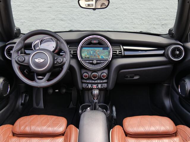 Mini COOPER Cabrio 1.5 CAMERA/ H&K AUDIO/ BRITISH RACING GREEN MET BRUIN LEDER!!