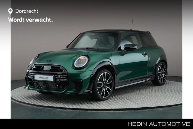 Mini COOPER 3-Deurs 1.5 C John Cooper Works 157 pk Pakket M | Comfort Access | Panoramadak | Grootlichtassistent