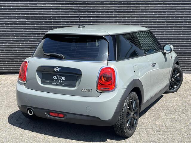 Mini COOPER Hatchback 3 deurs / Airconditioning / Elektrisch Pakket / DAB / 16 Inch / Chrome Line