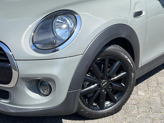 Mini COOPER Hatchback 3 deurs / Airconditioning / Elektrisch Pakket / DAB / 16 Inch / Chrome Line