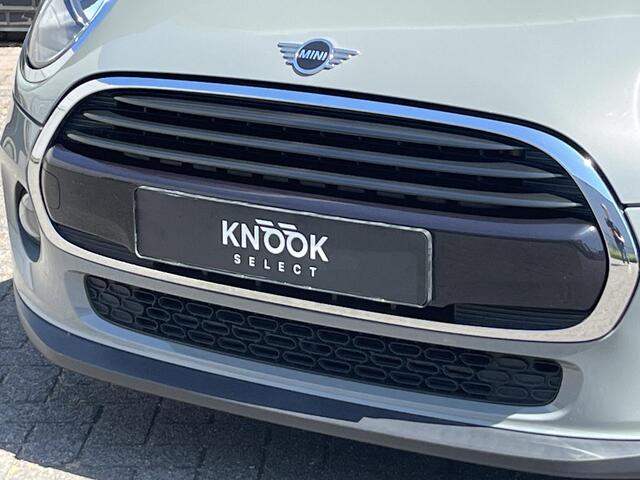 Mini COOPER Hatchback 3 deurs / Airconditioning / Elektrisch Pakket / DAB / 16 Inch / Chrome Line