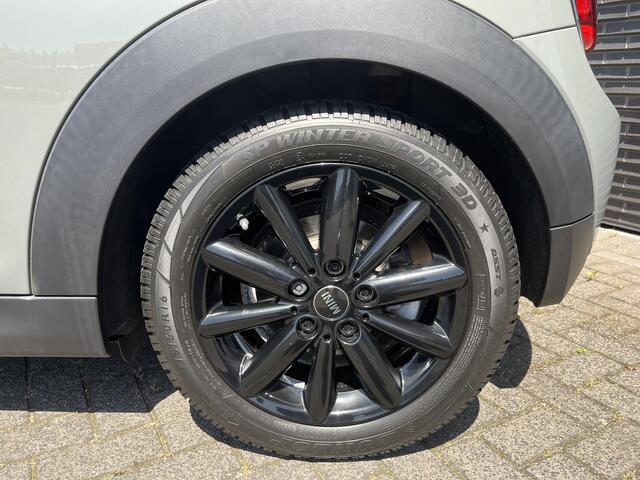 Mini COOPER Hatchback 3 deurs / Airconditioning / Elektrisch Pakket / DAB / 16 Inch / Chrome Line