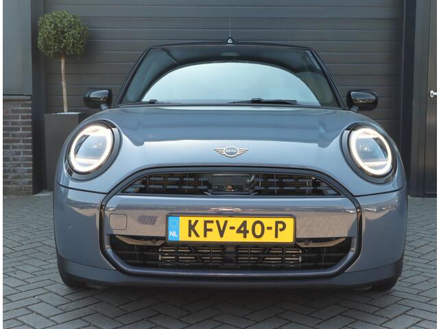 Mini COOPER Cabrio 2.0 C Classic M | Camera | Carplay | HUD | 17 Inch