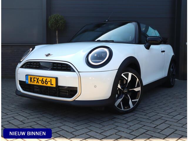Mini COOPER Cabrio 2.0 C Favoured | HUD | Camera | Carplay | Leer | Stoel en Stuurverwarming | 18 Inch